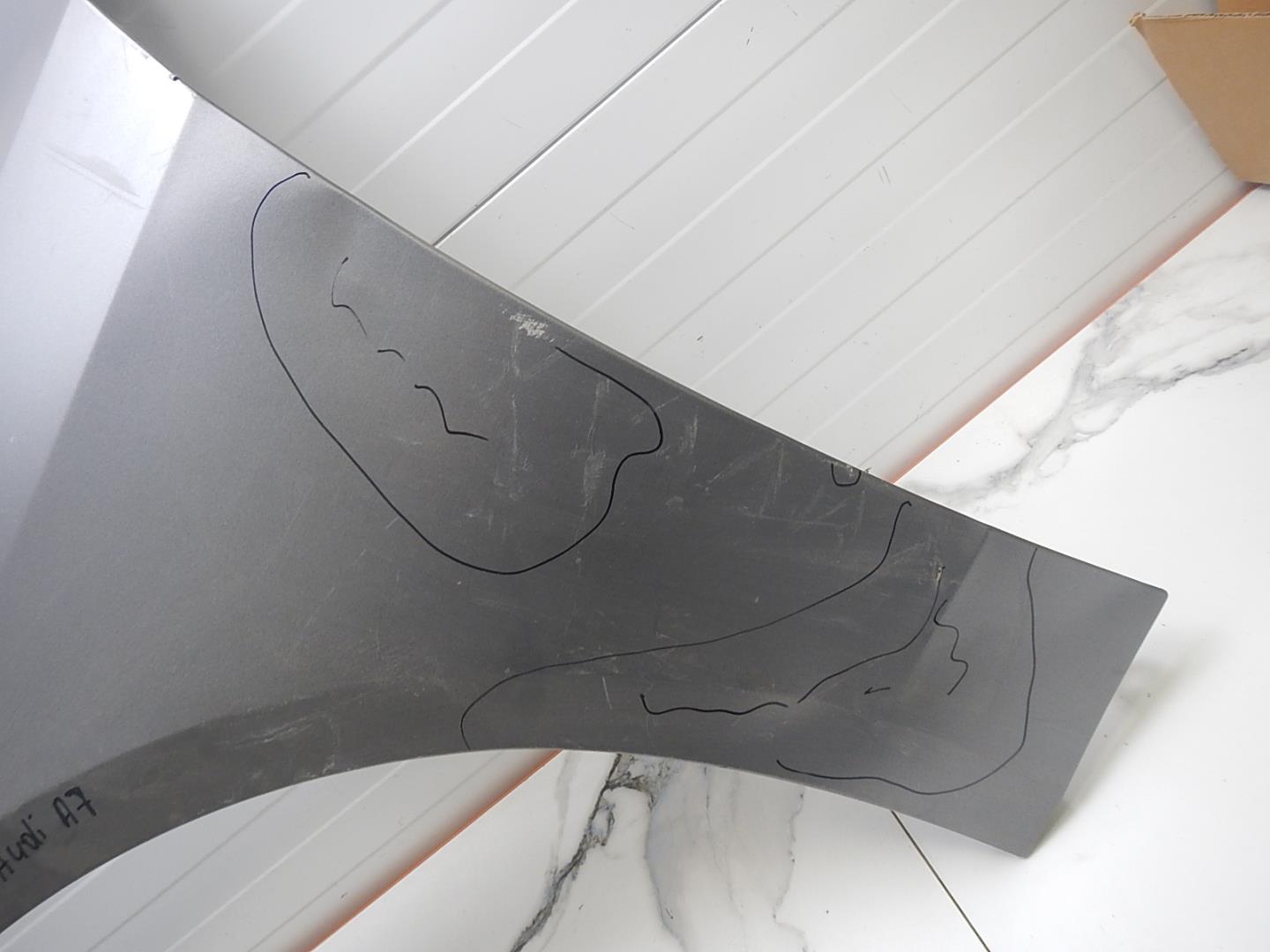 Крыло переднее левое