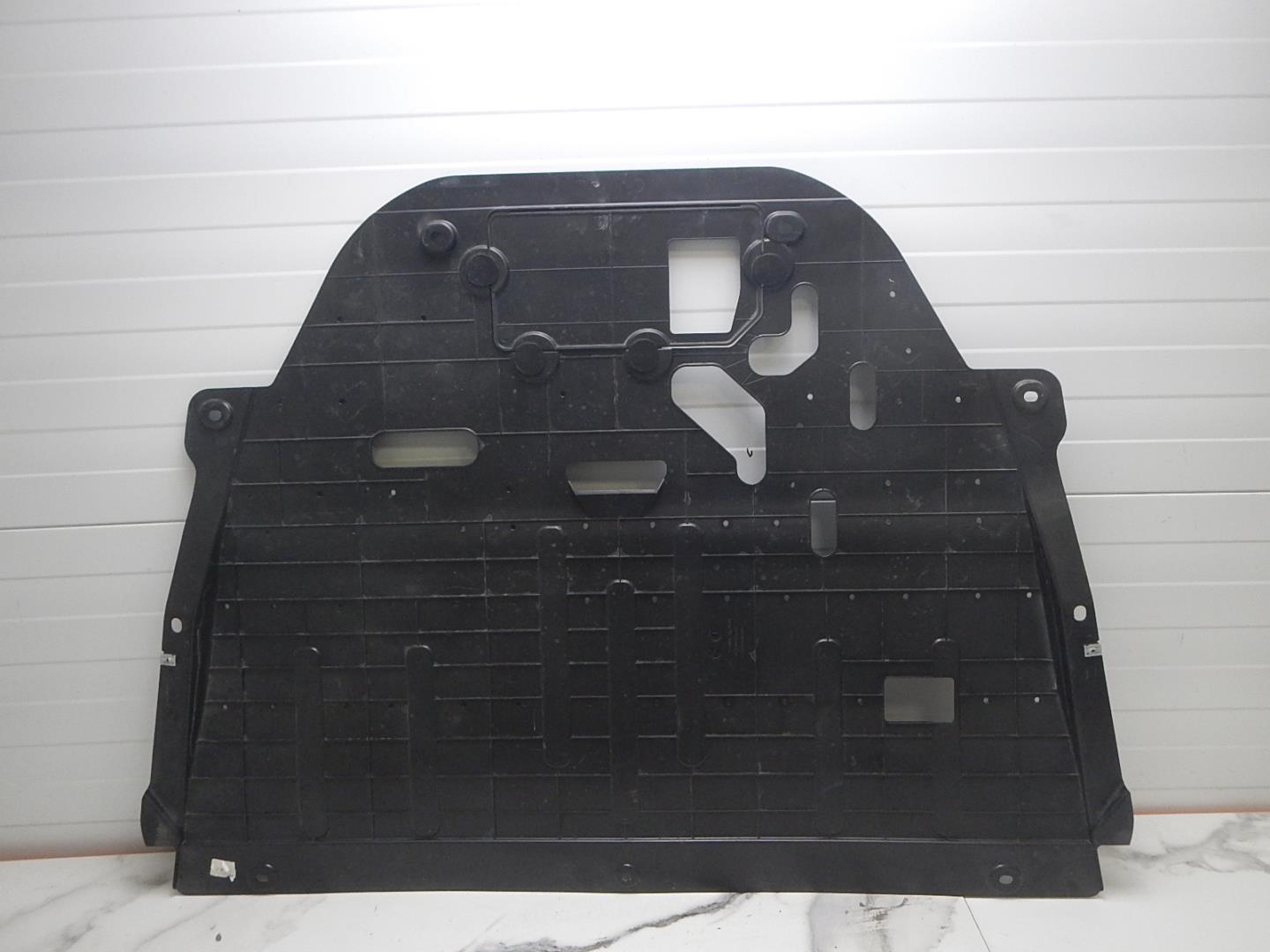 Пыльник двигателя