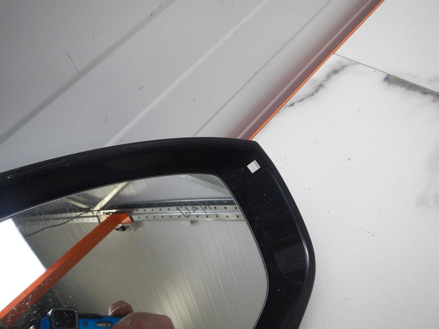 Зеркало правое электрическое