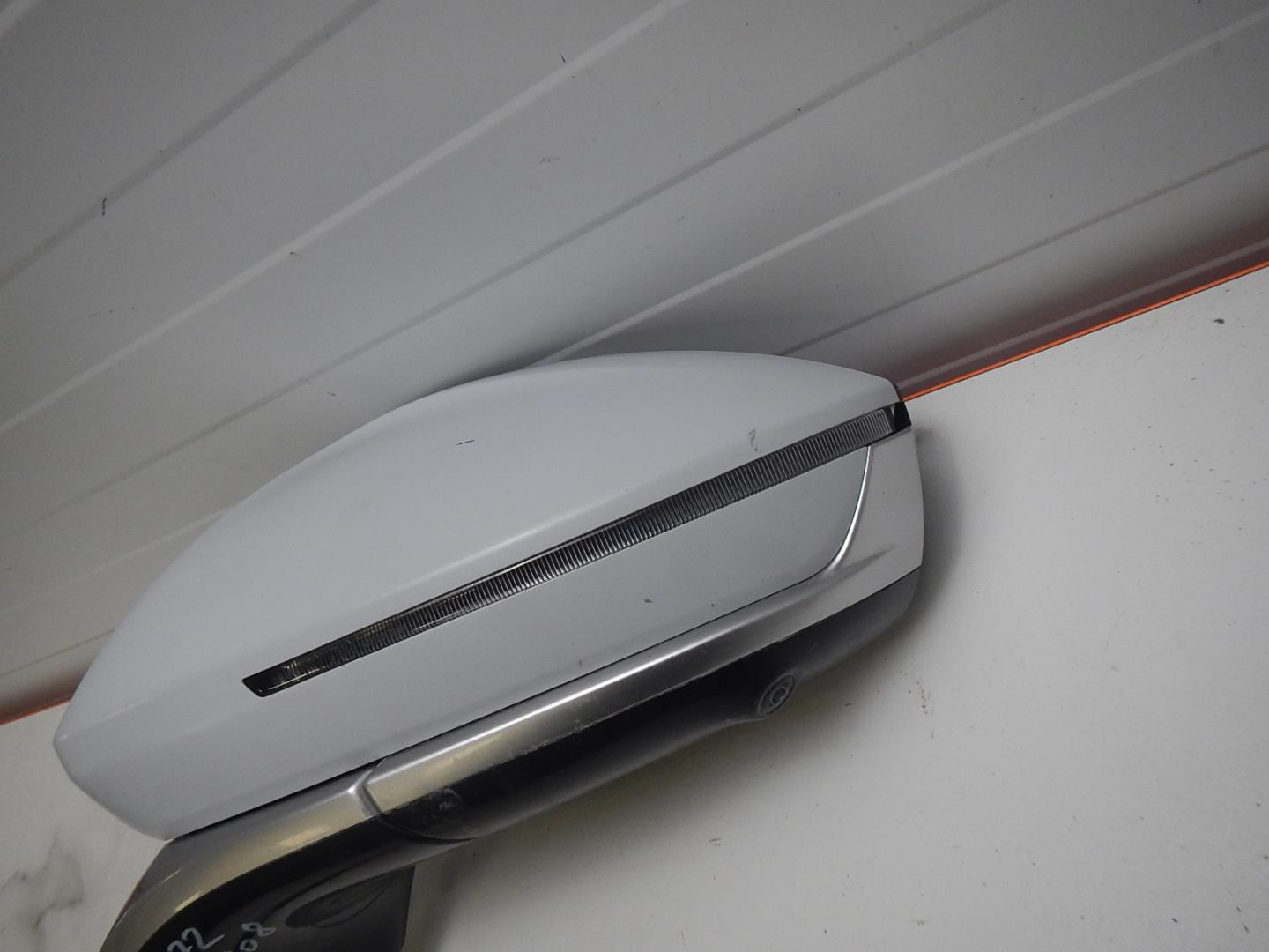 Зеркало левое электрическое