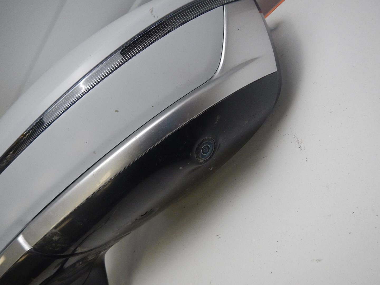 Зеркало левое электрическое