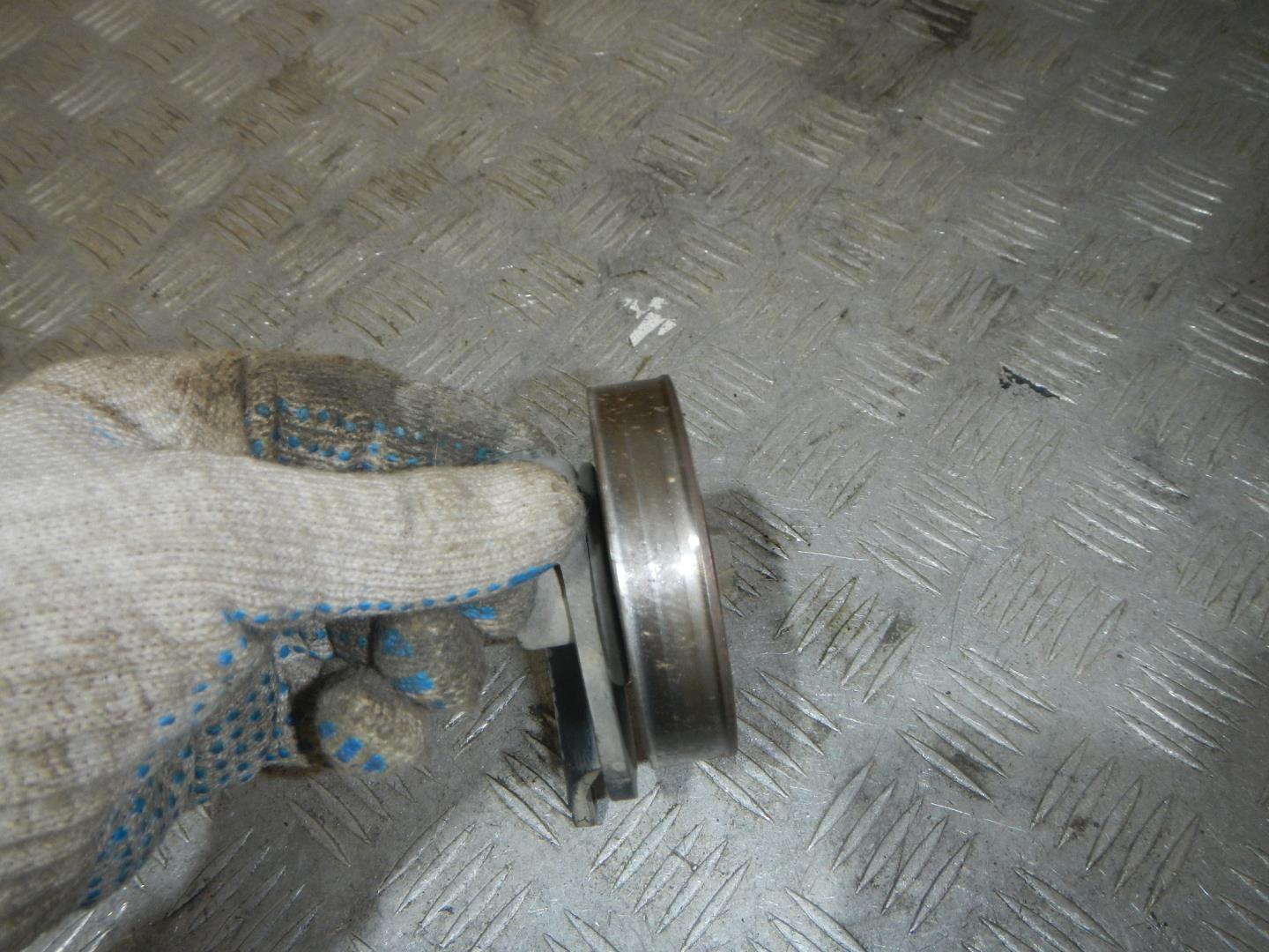 Ролик-натяжитель