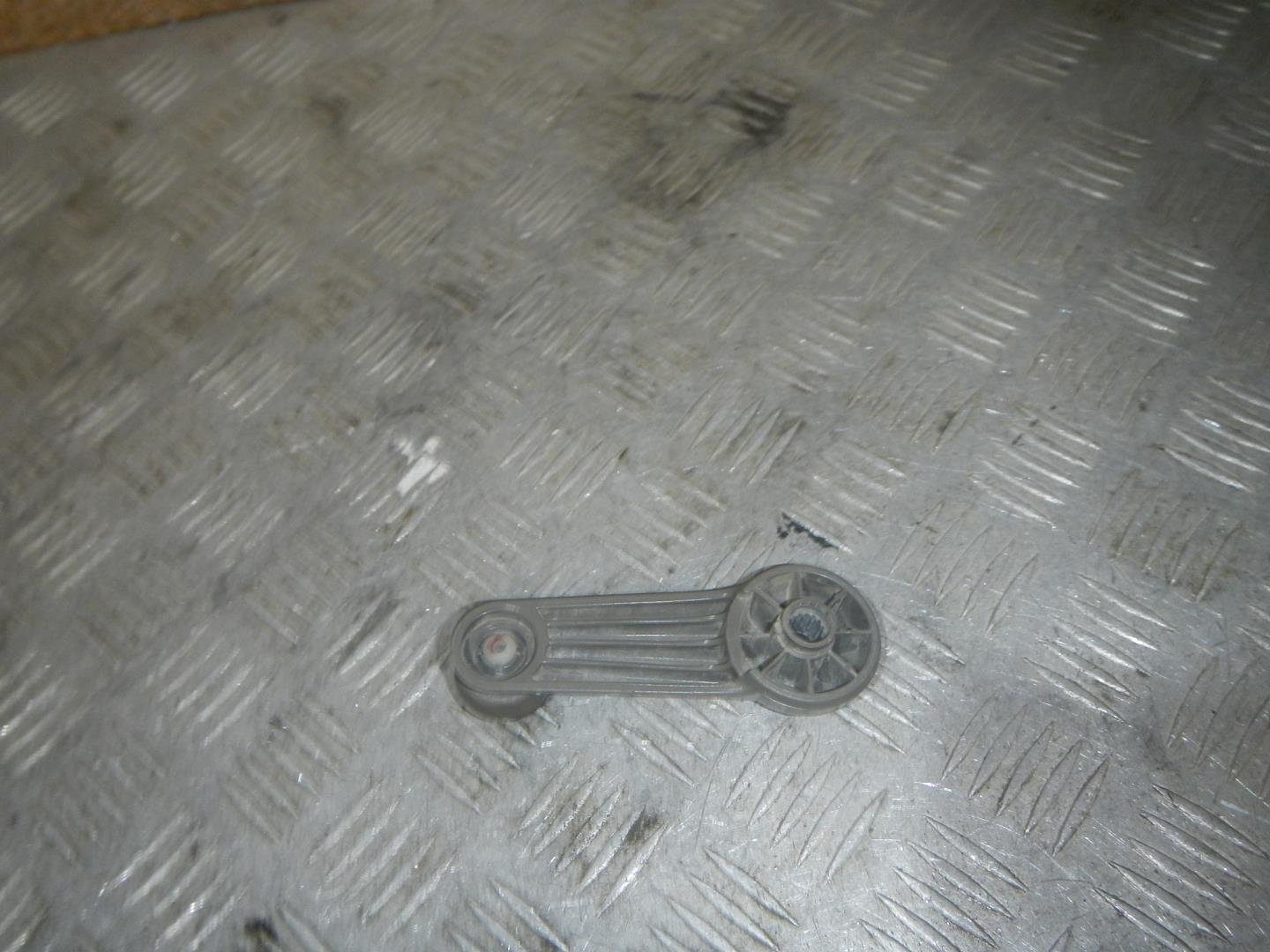 Ручка стеклоподъемника