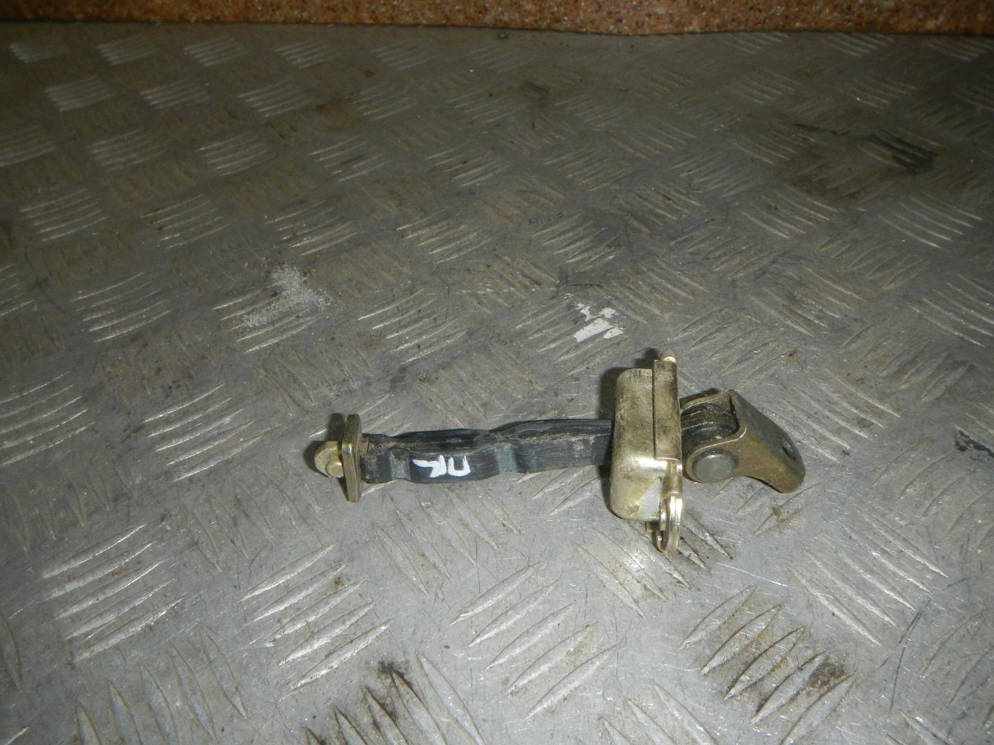 Ограничитель двери