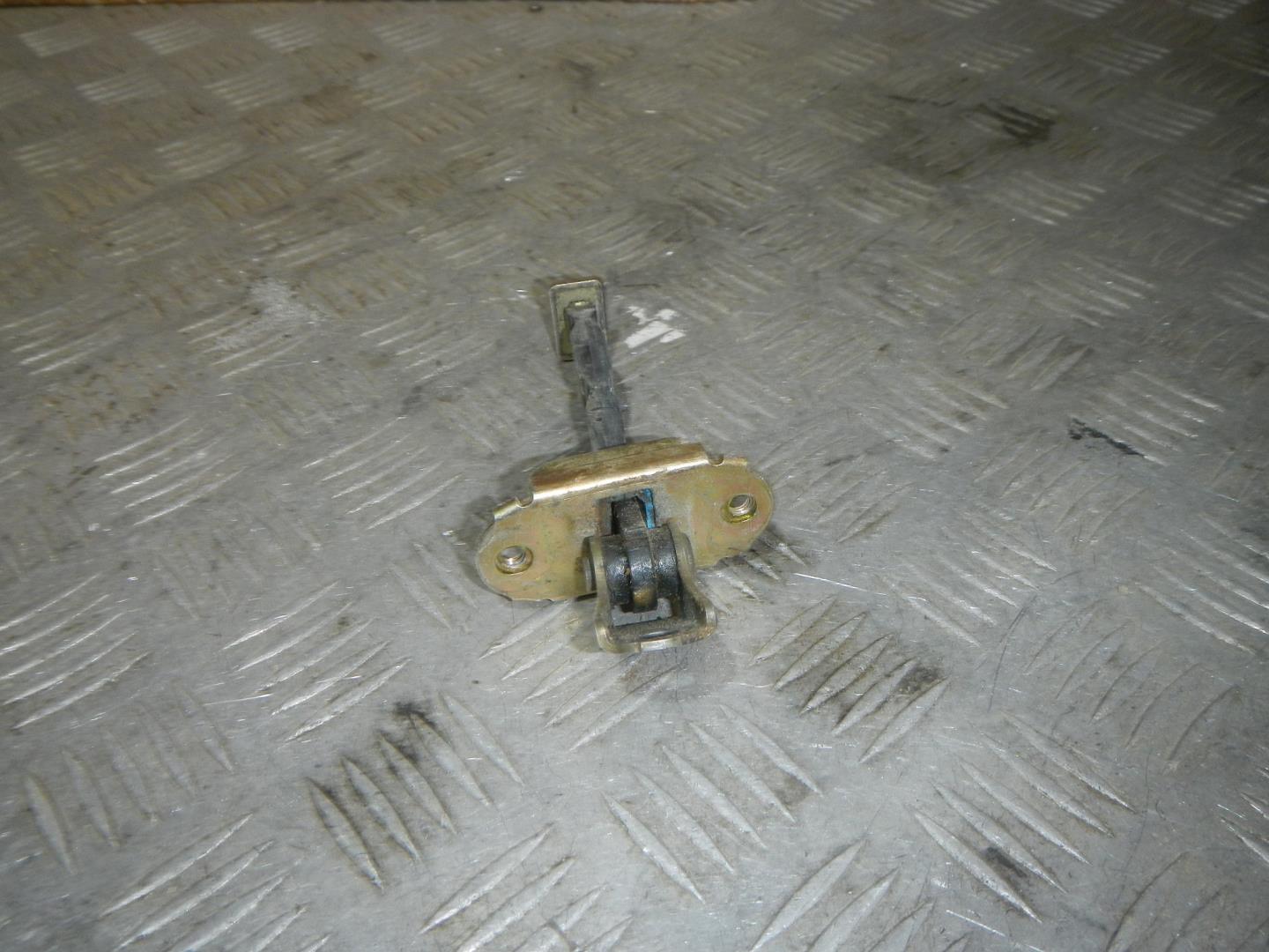 Ограничитель двери