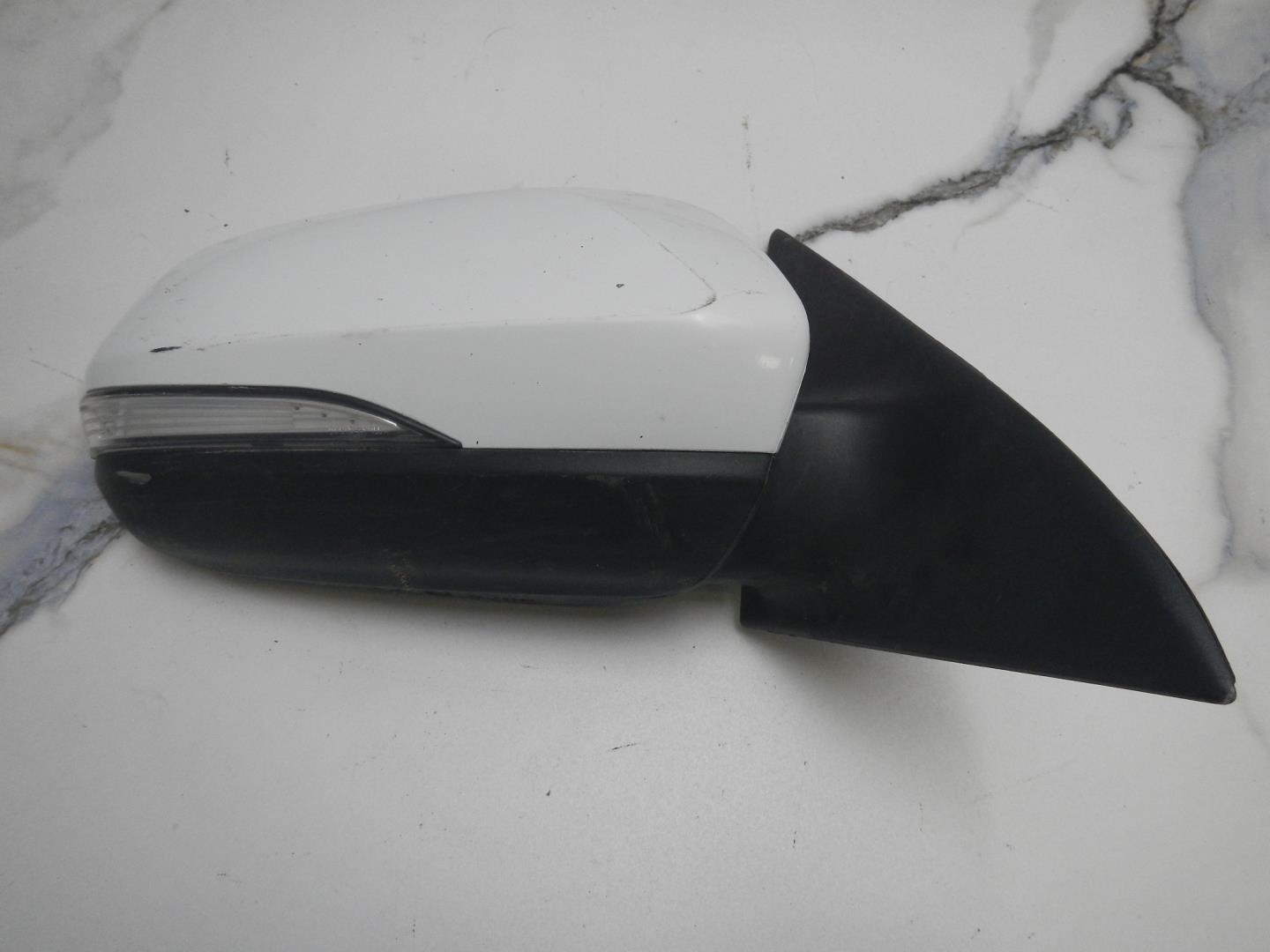 Зеркало правое электрическое