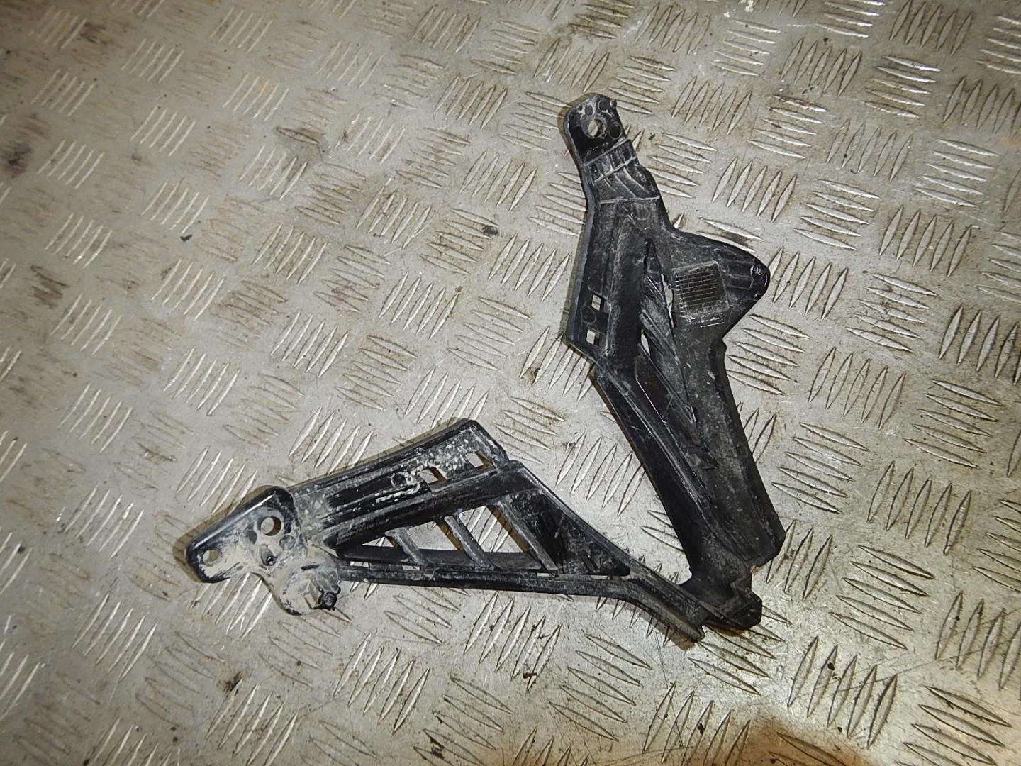 Решетка в бампер правая