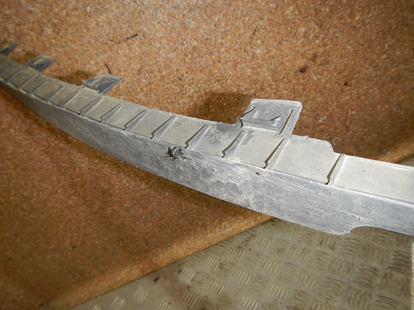 Спойлер переднего бампера