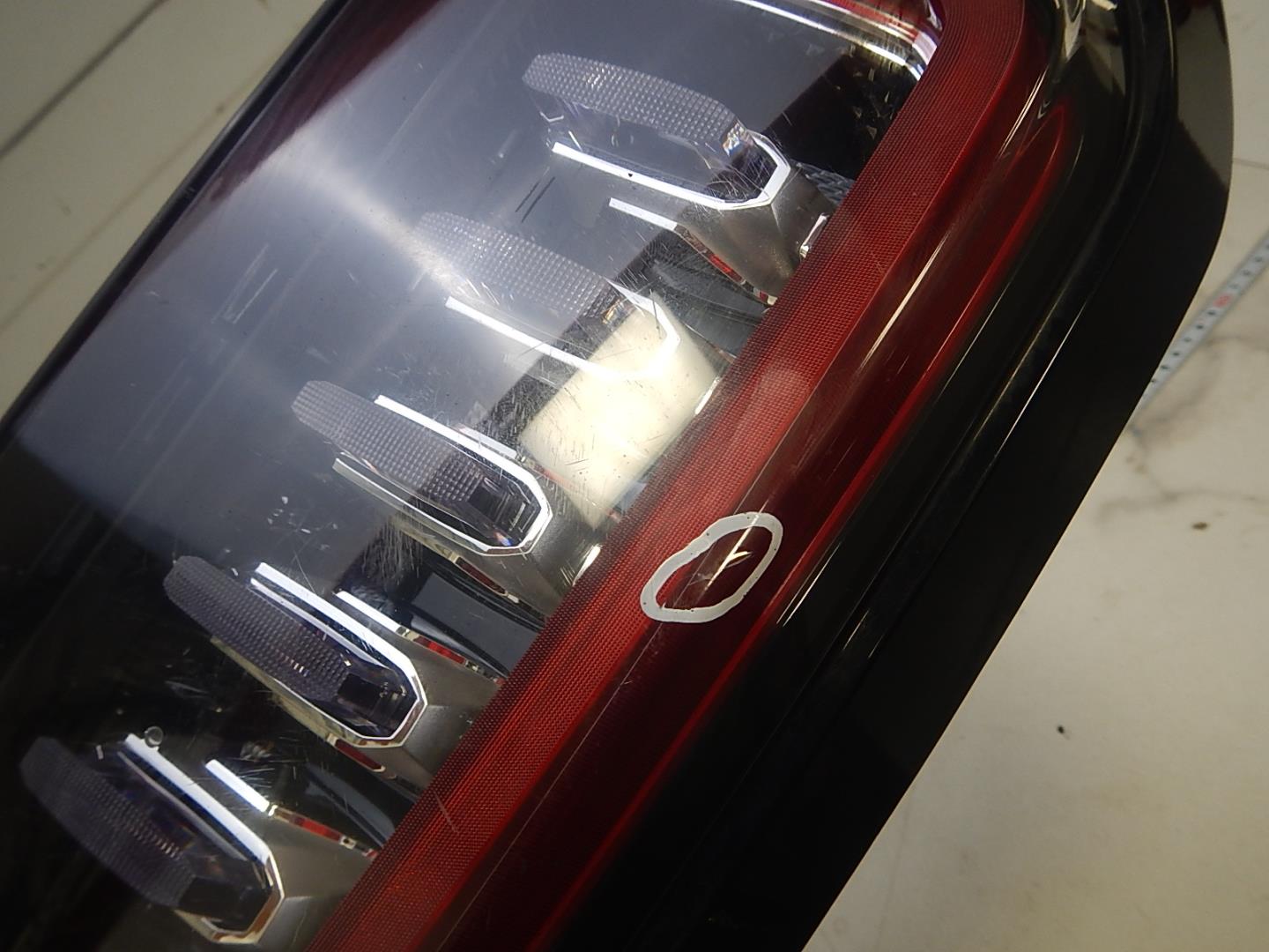 Фонарь задний левый