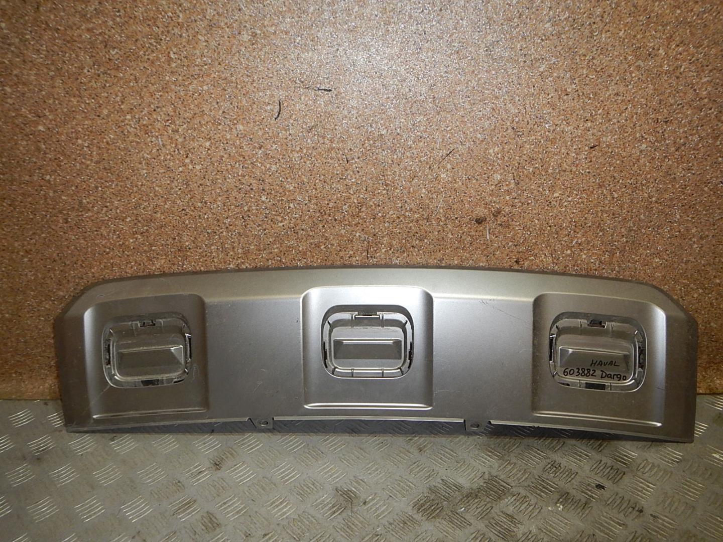 Накладка заднего бампера