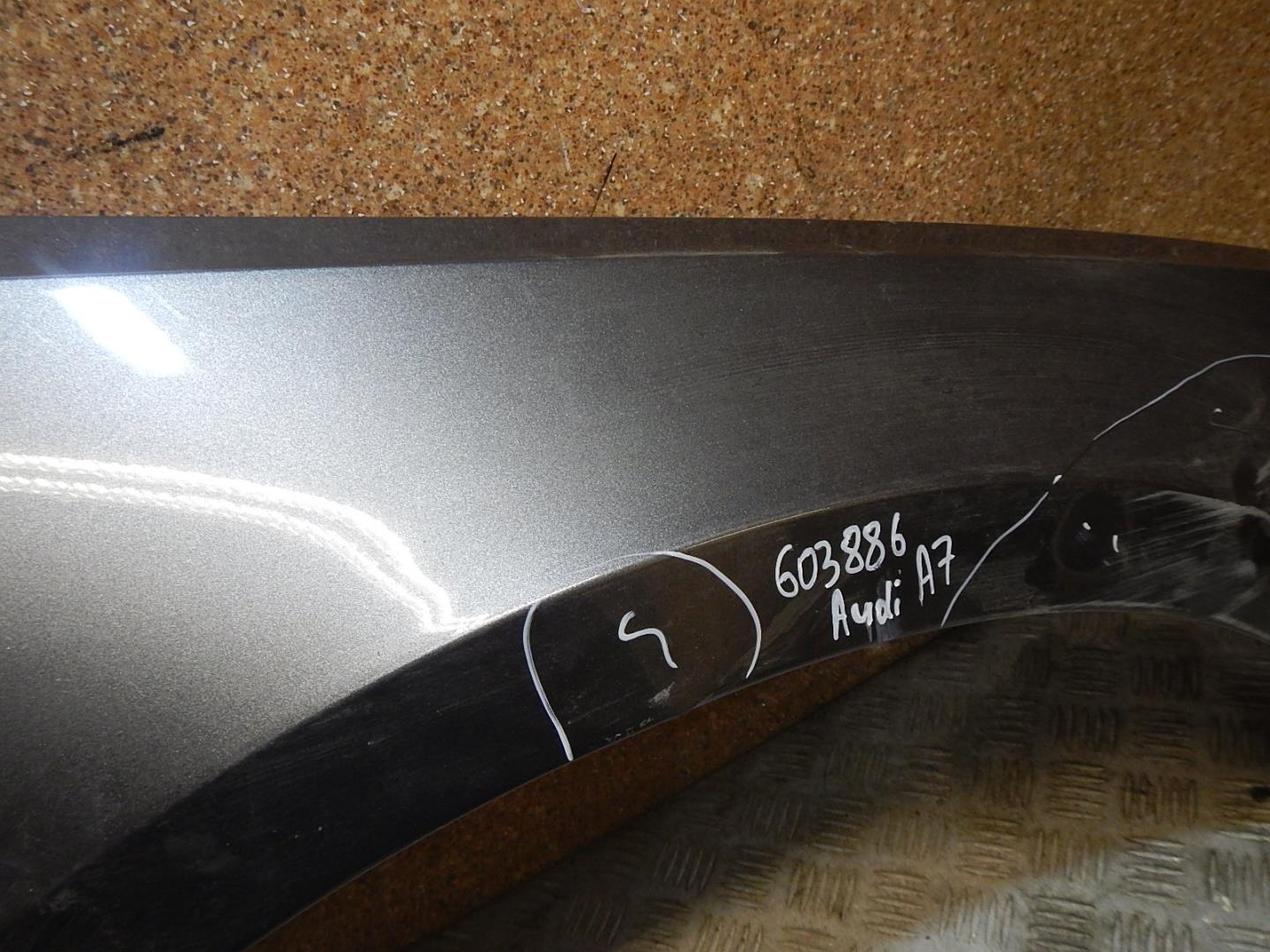 Крыло переднее правое