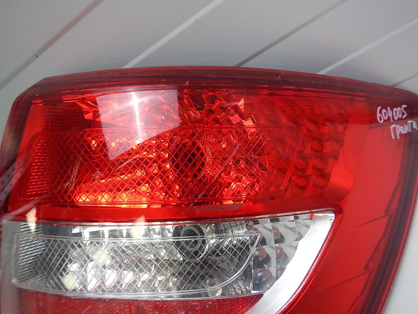 Фонарь задний правый