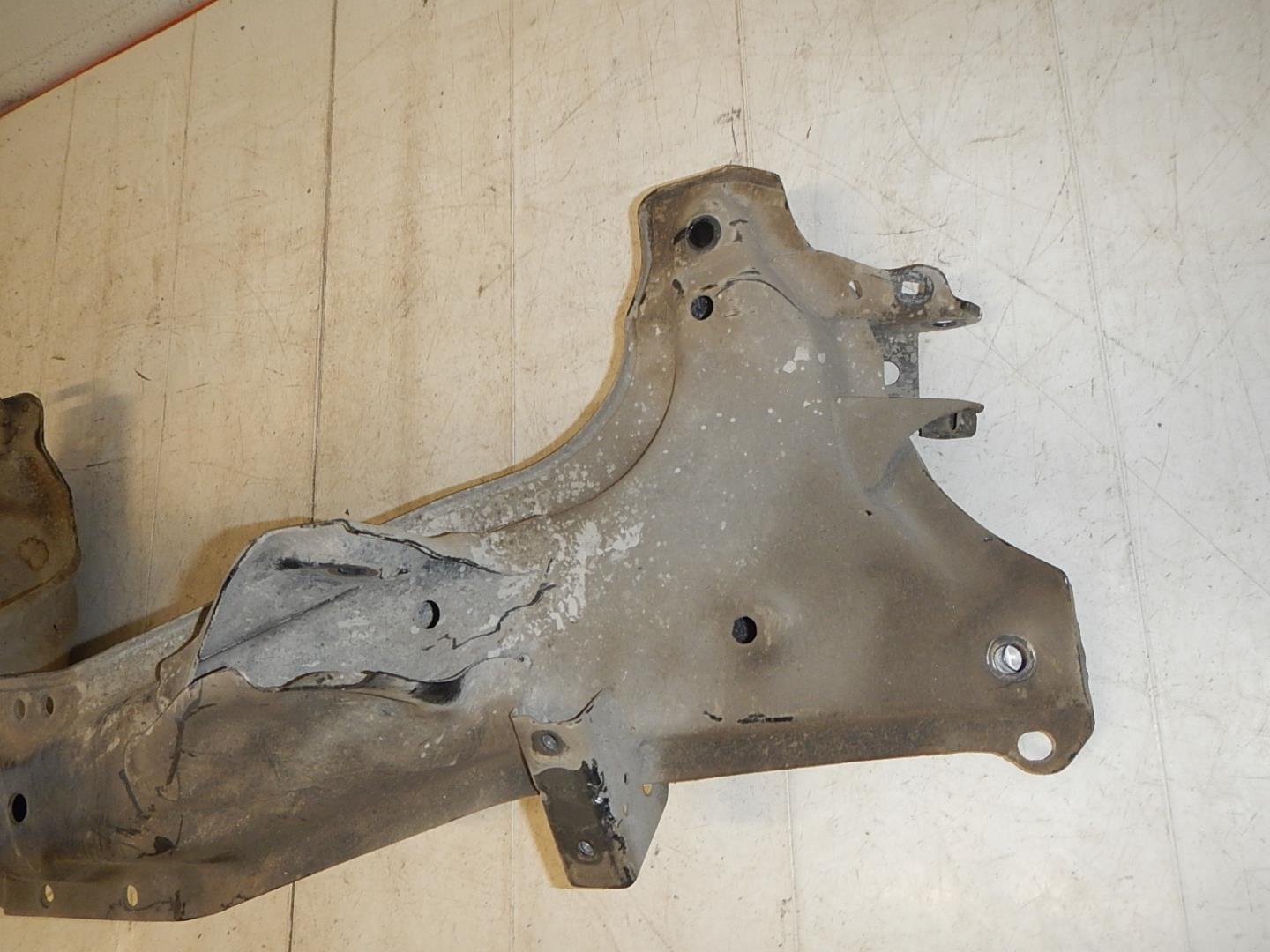 Балка задняя