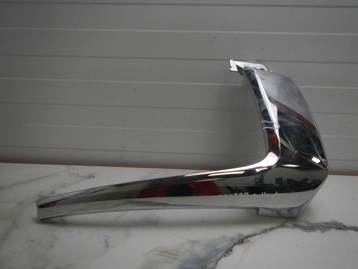 Накладка переднего бампера левая