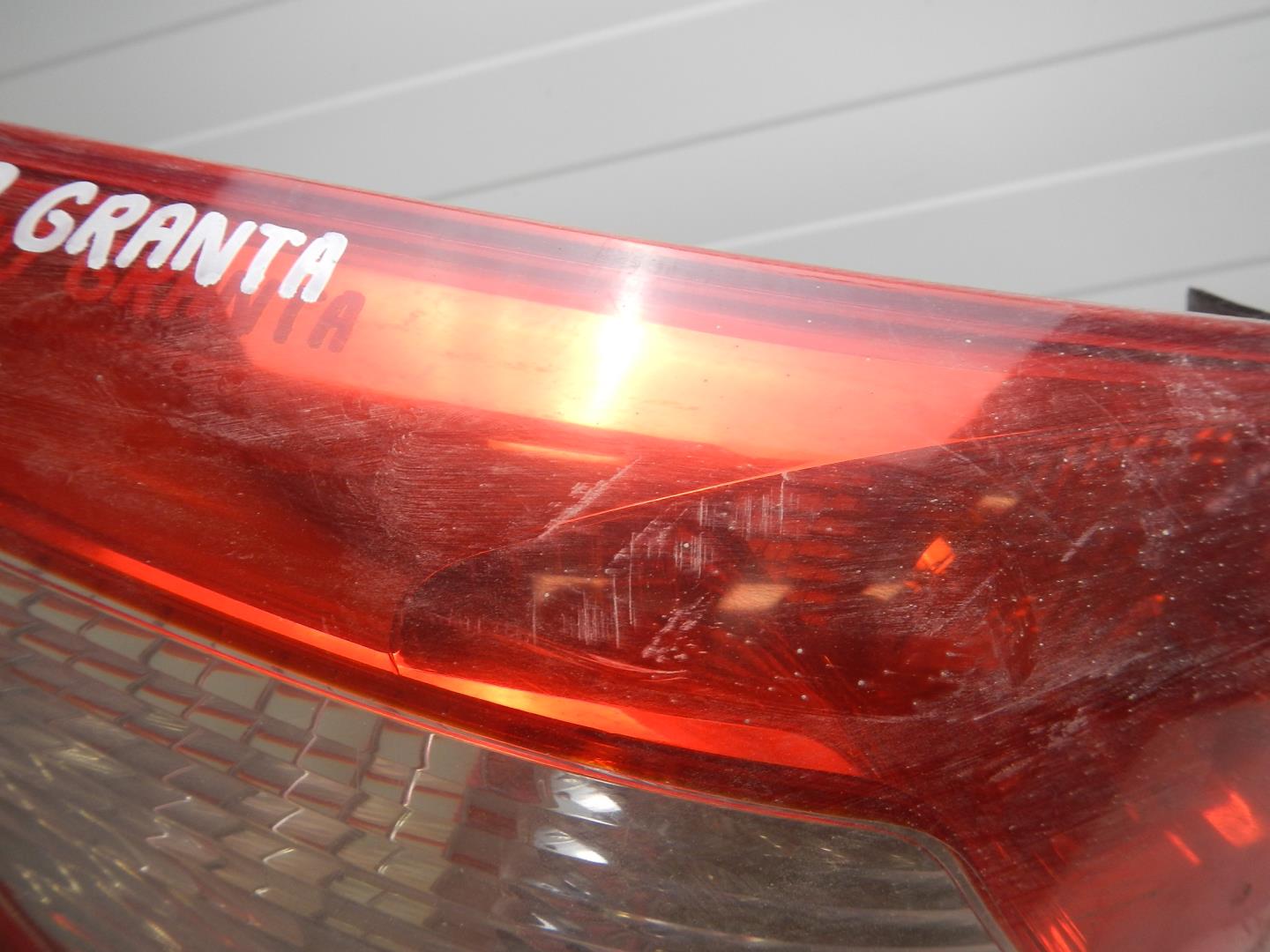 Фонарь задний левый