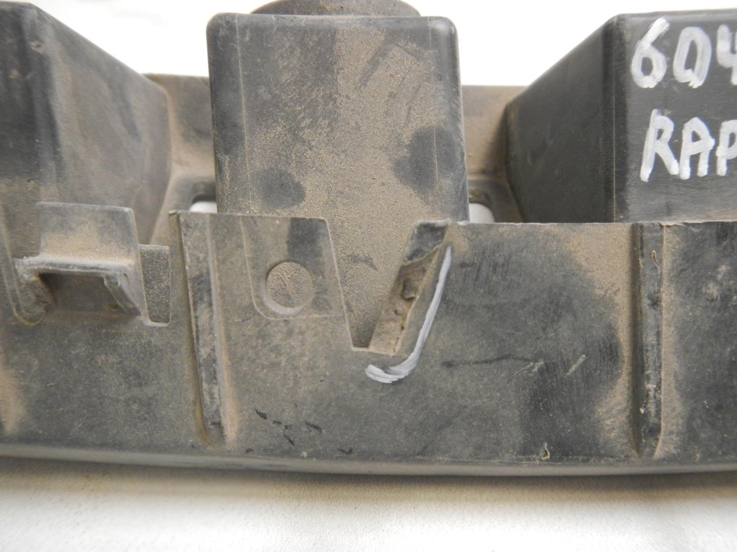 Кронштейн заднего бампера правый