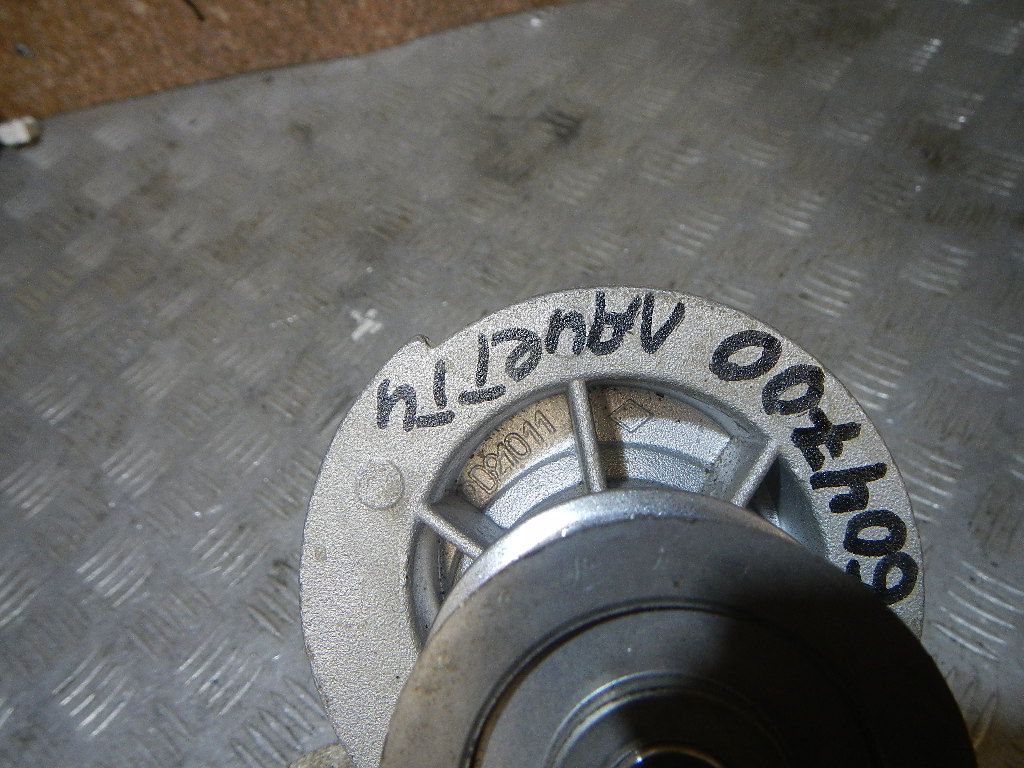 Насос водяной (помпа)