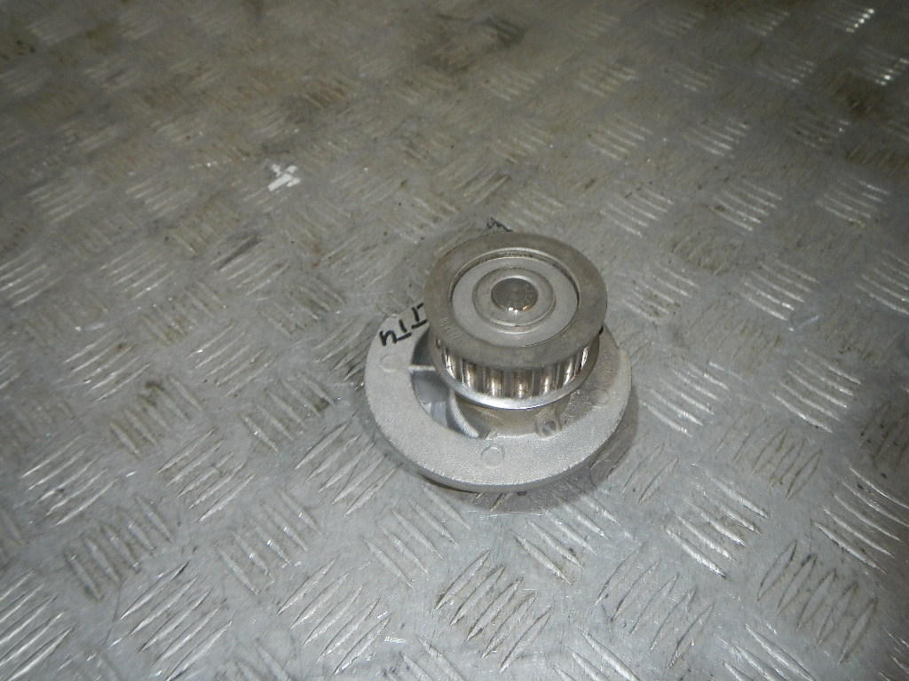 Насос водяной (помпа)