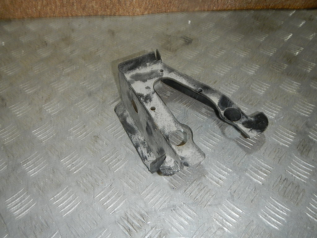 Кузовной элемент