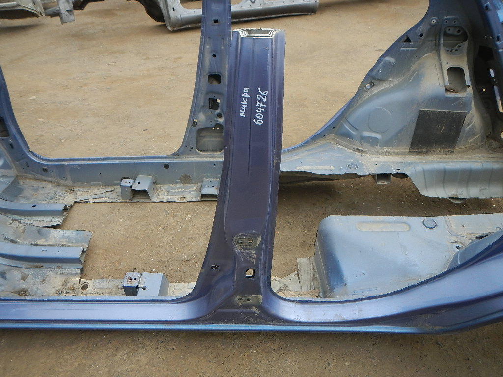 Кузовной элемент