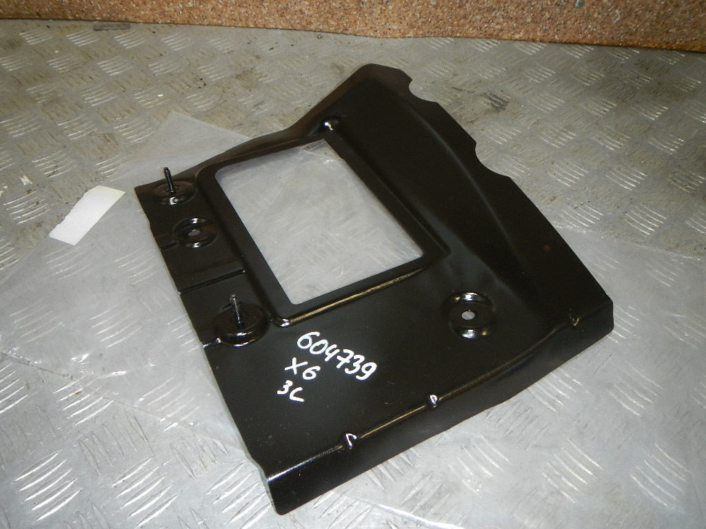 Кузовной элемент