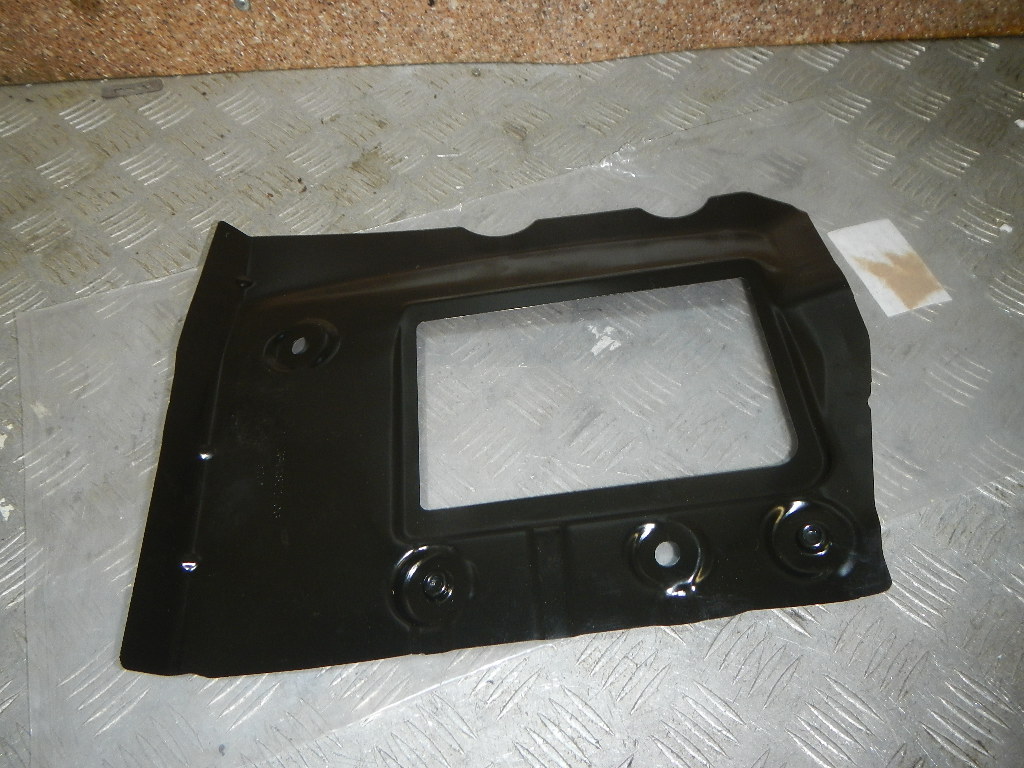 Кузовной элемент