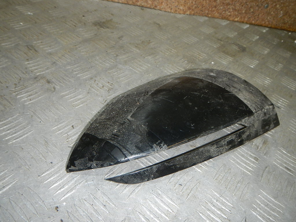 Крышка корпуса зеркала правого