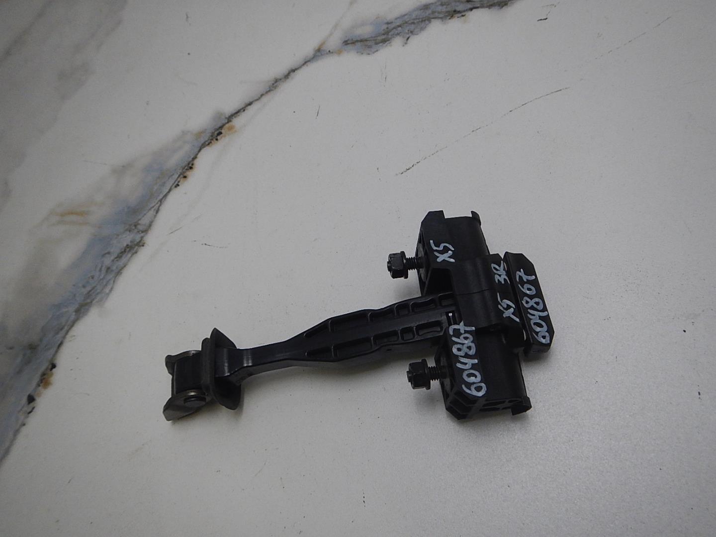 Ограничитель двери