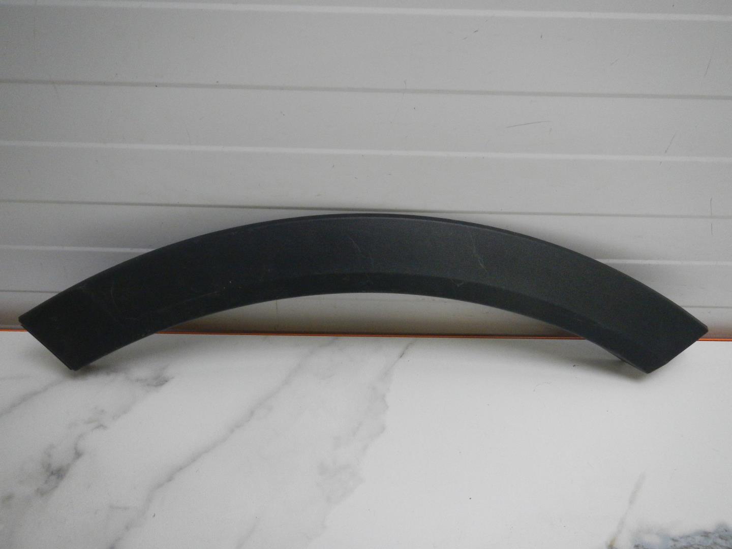 Накладка двери задней левой