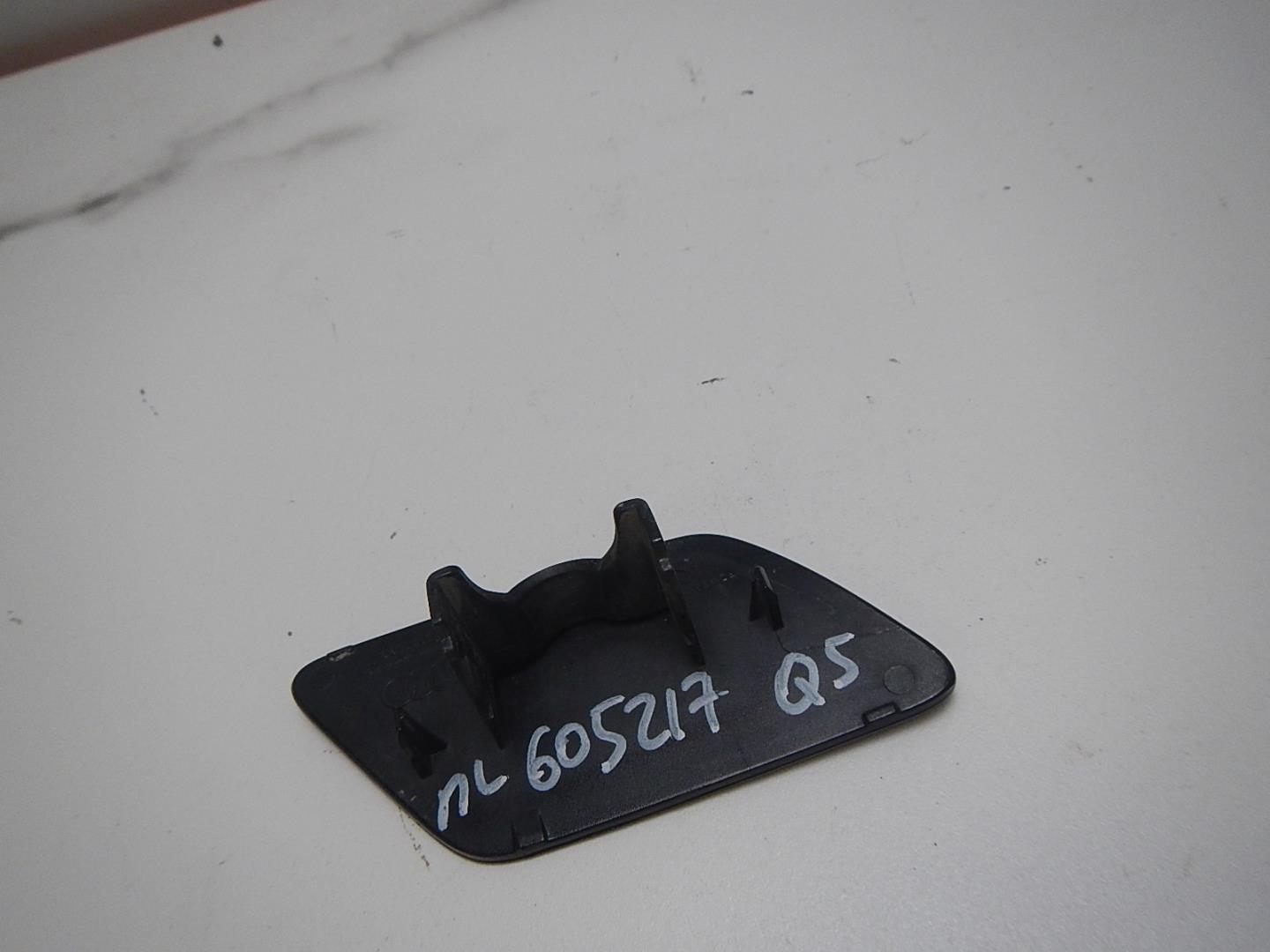 Крышка форсунки омывателя фар