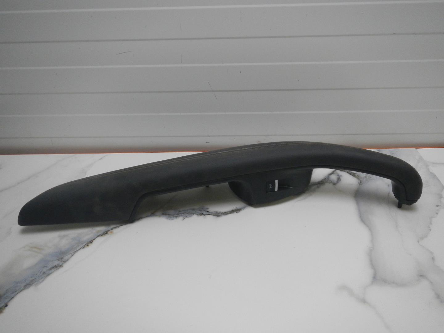 Ручка двери внутренняя правая