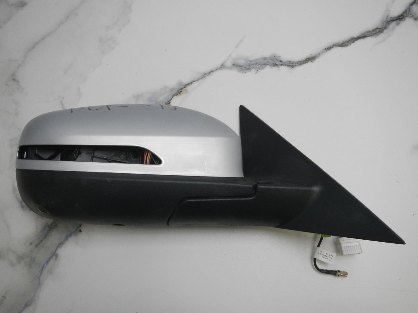 Зеркало правое электрическое