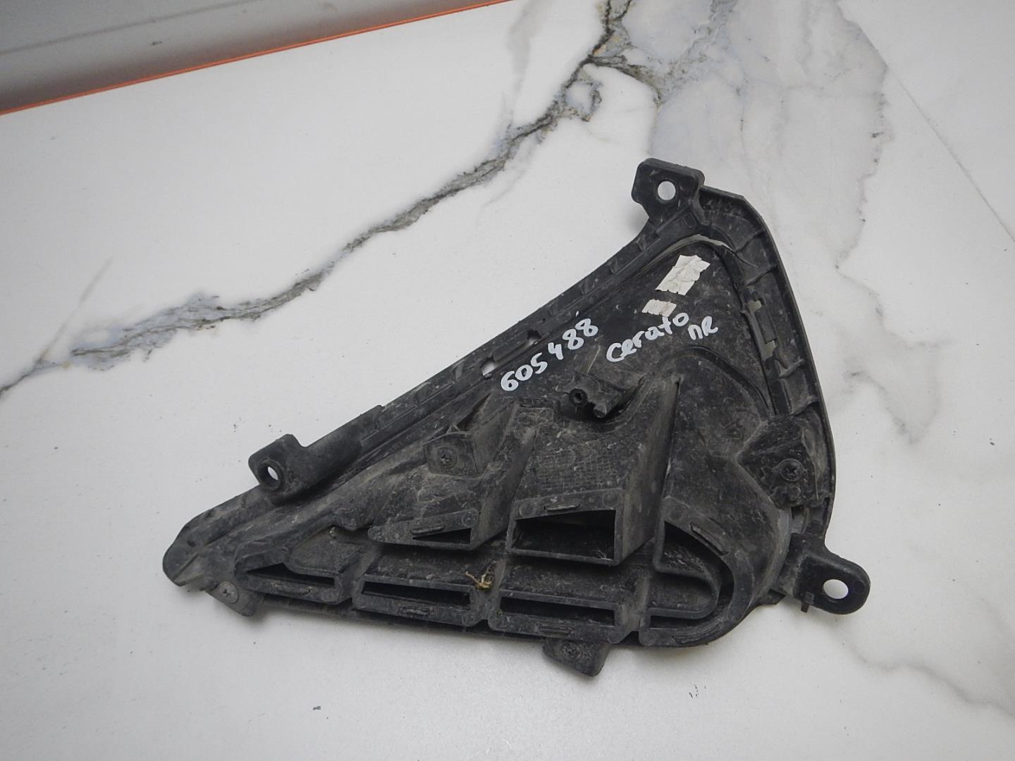 Решетка в бампер правая