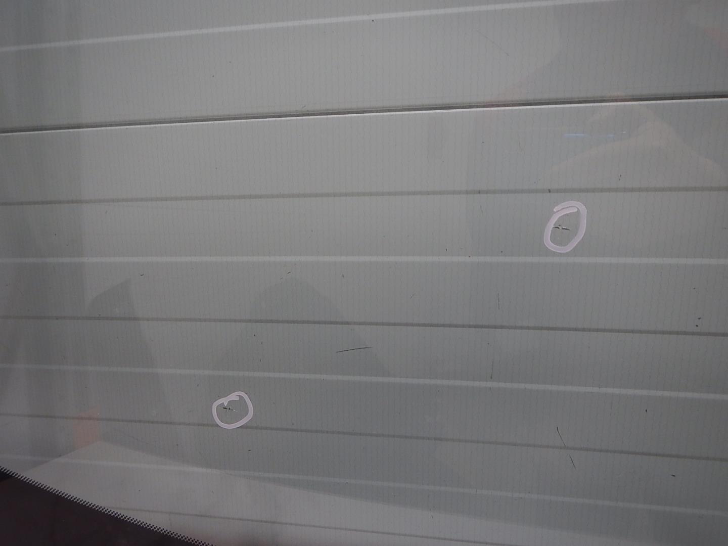 Стекло лобовое (ветровое)