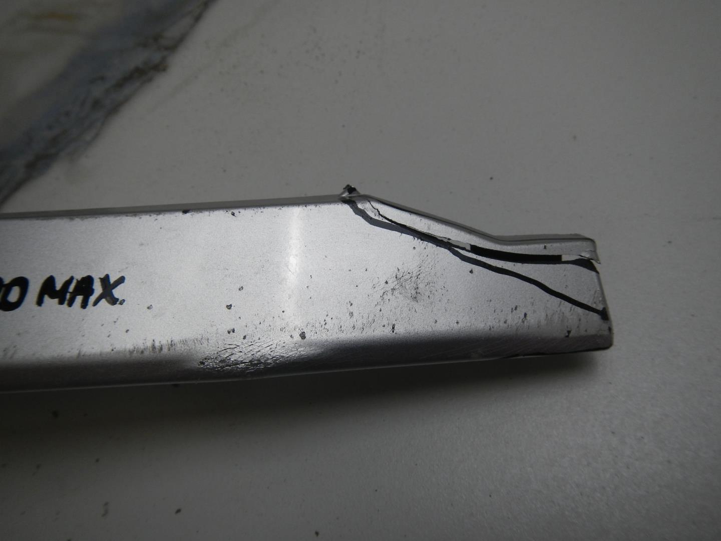 Молдинг заднего бампера