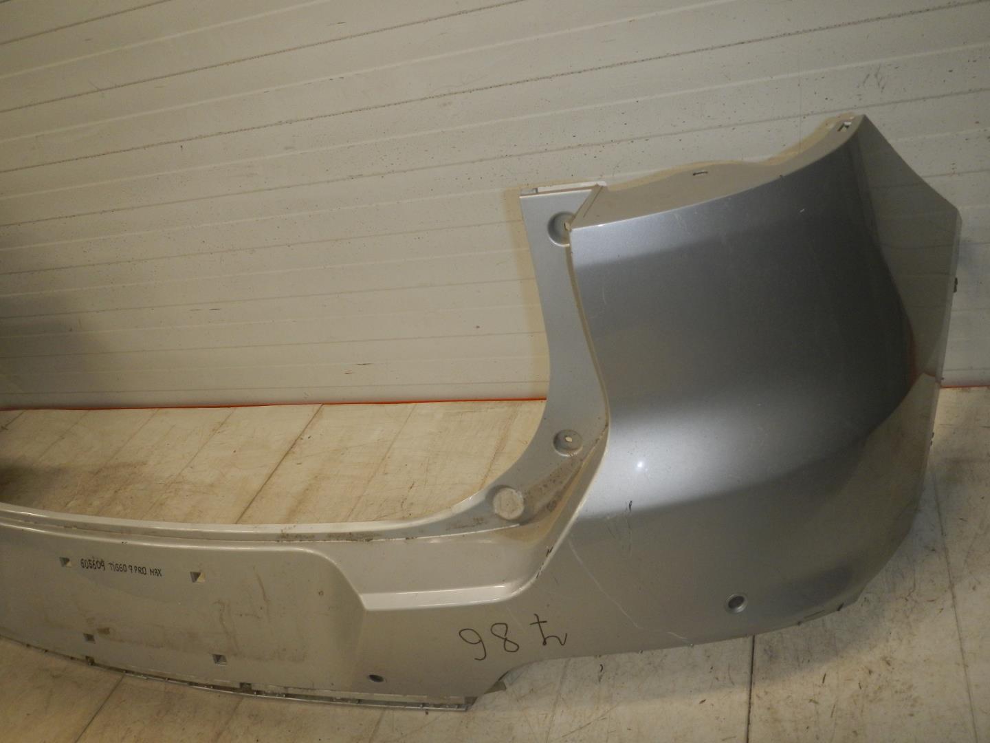 Бампер задний