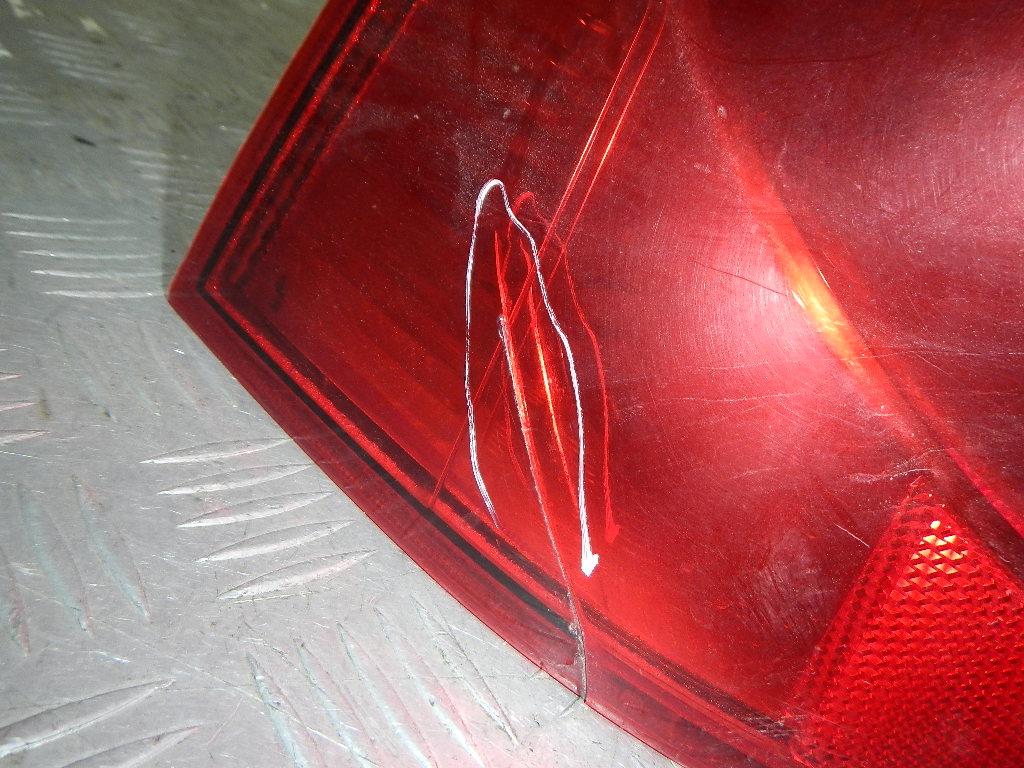 Фонарь задний левый