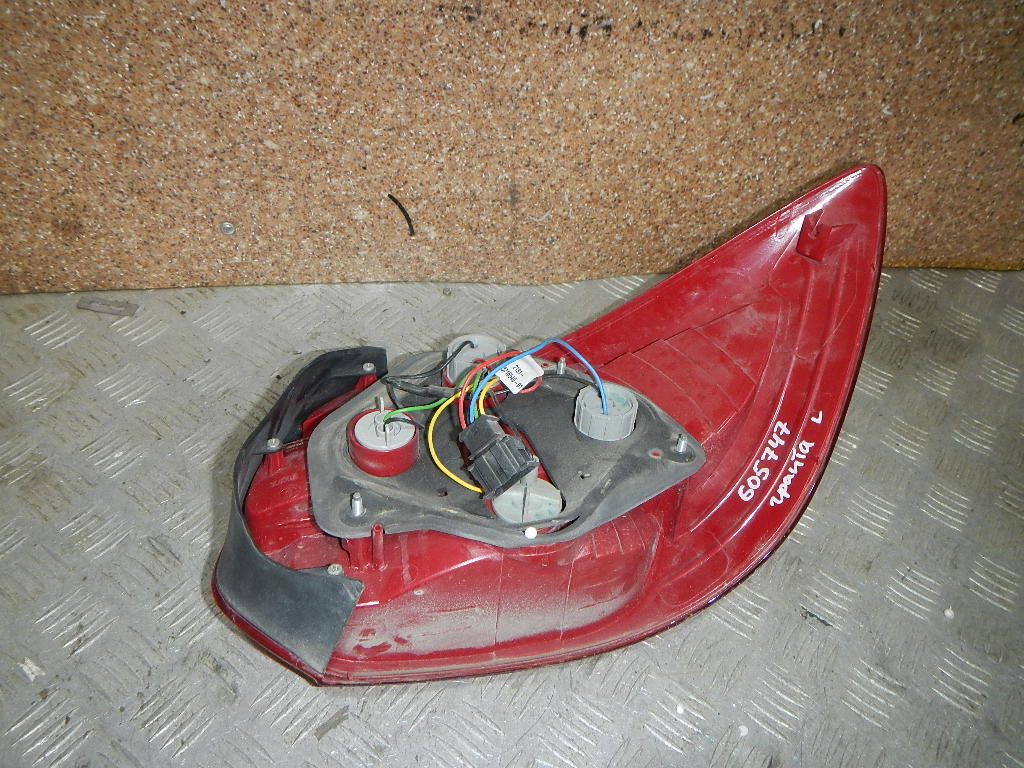 Фонарь задний левый