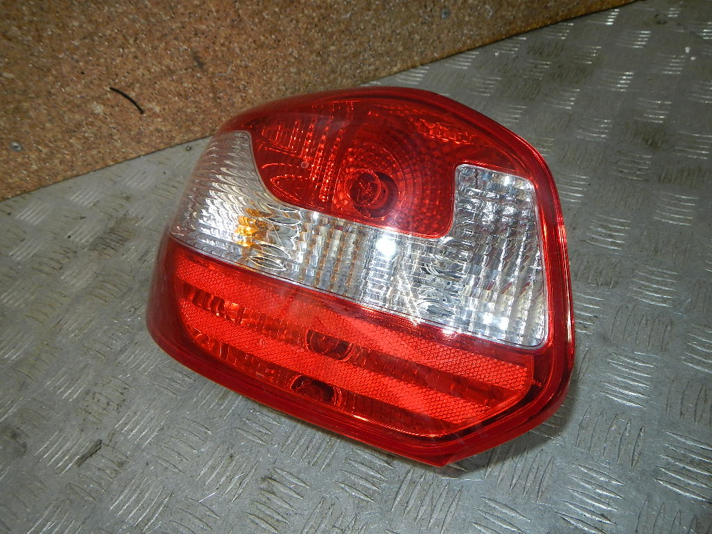 Фонарь задний левый