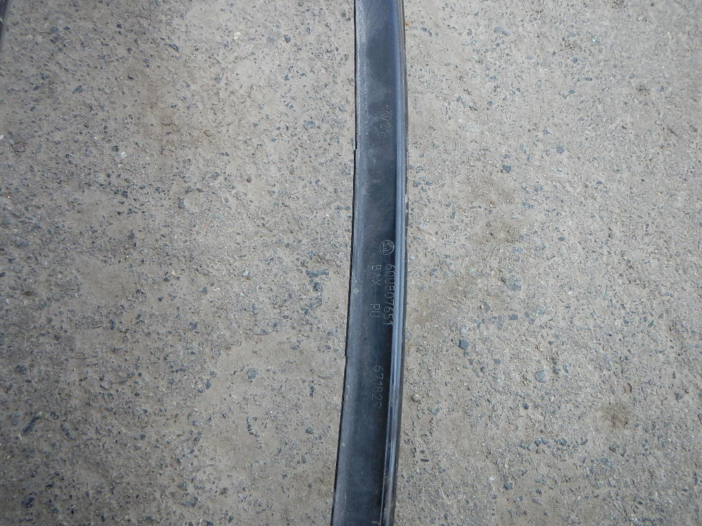 Усилитель переднего бампера