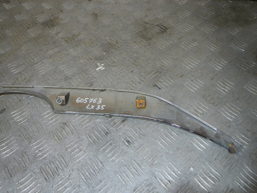 Накладка на решетку радиатора