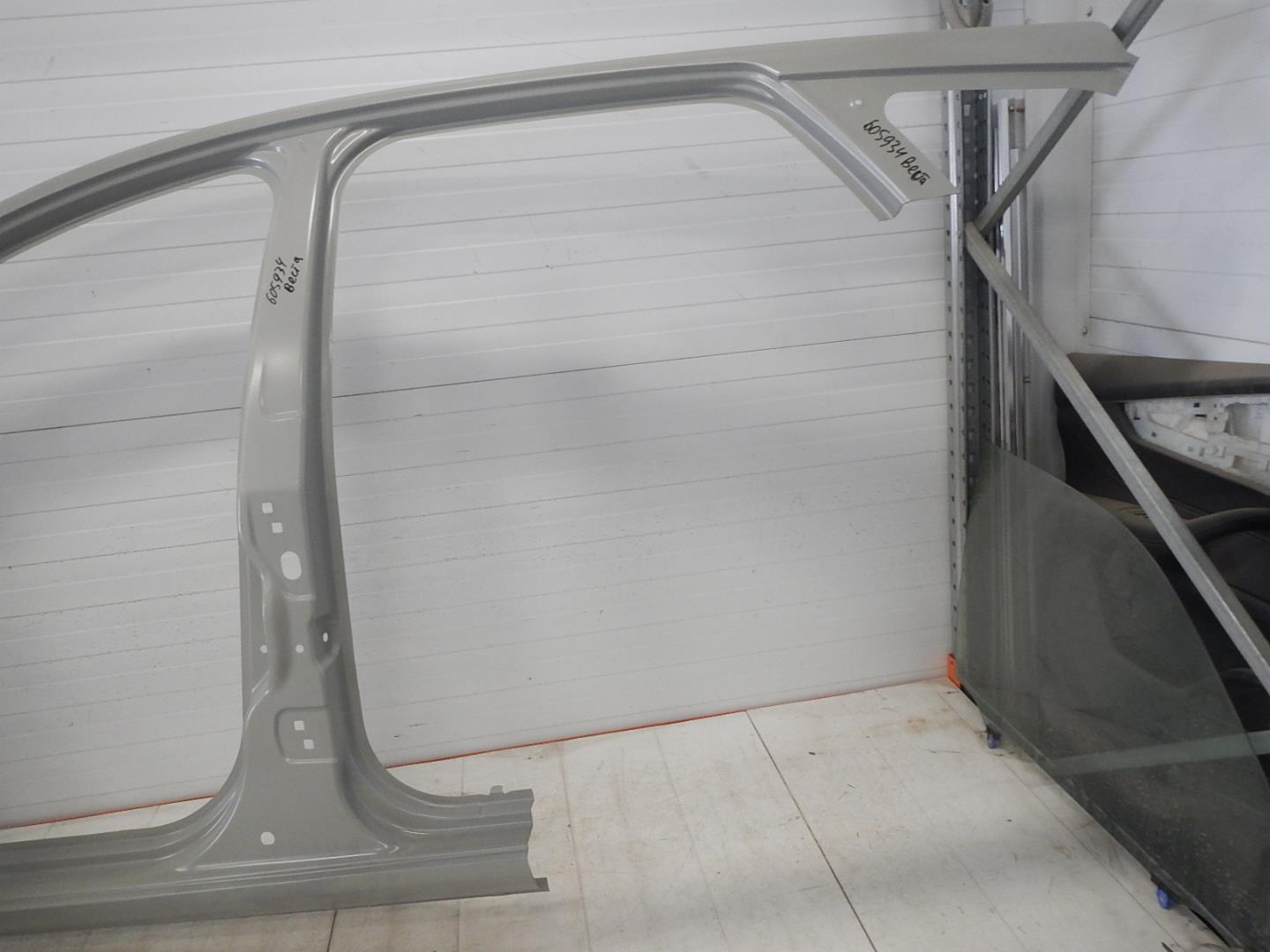 Кузовной элемент