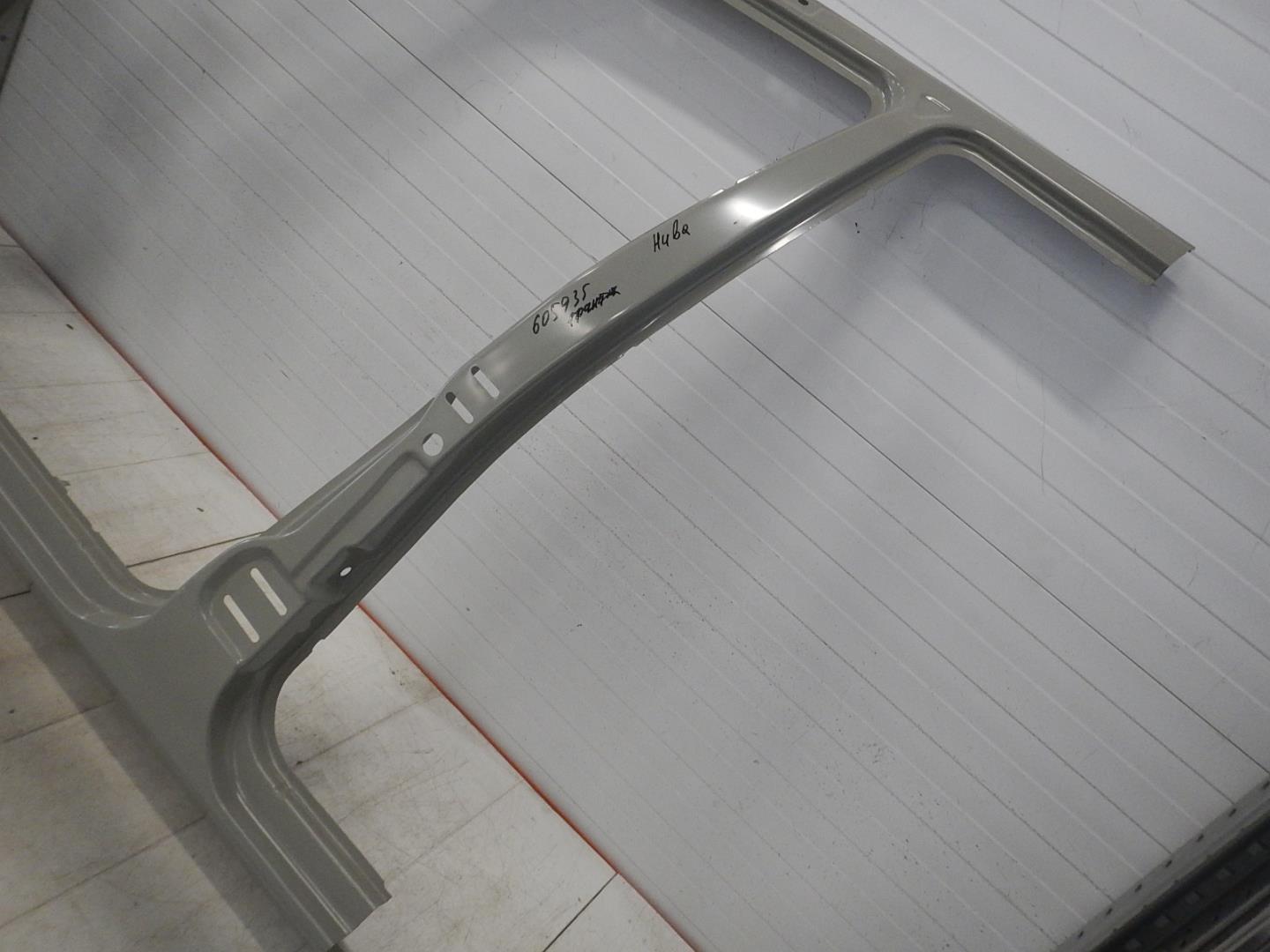 Кузовной элемент