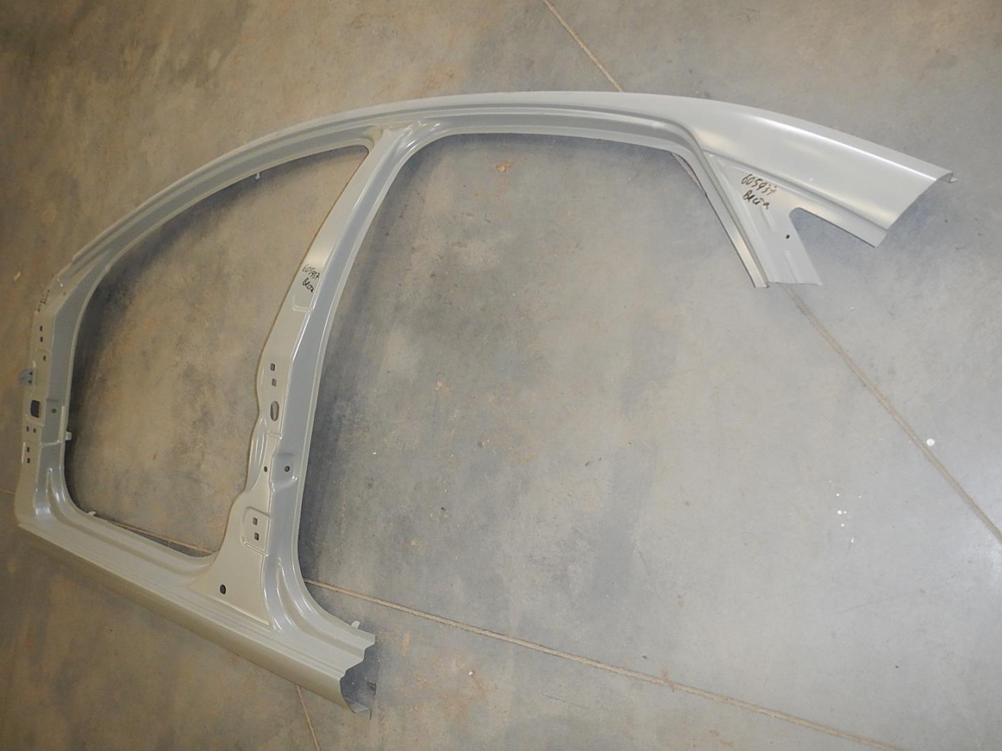 Кузовной элемент