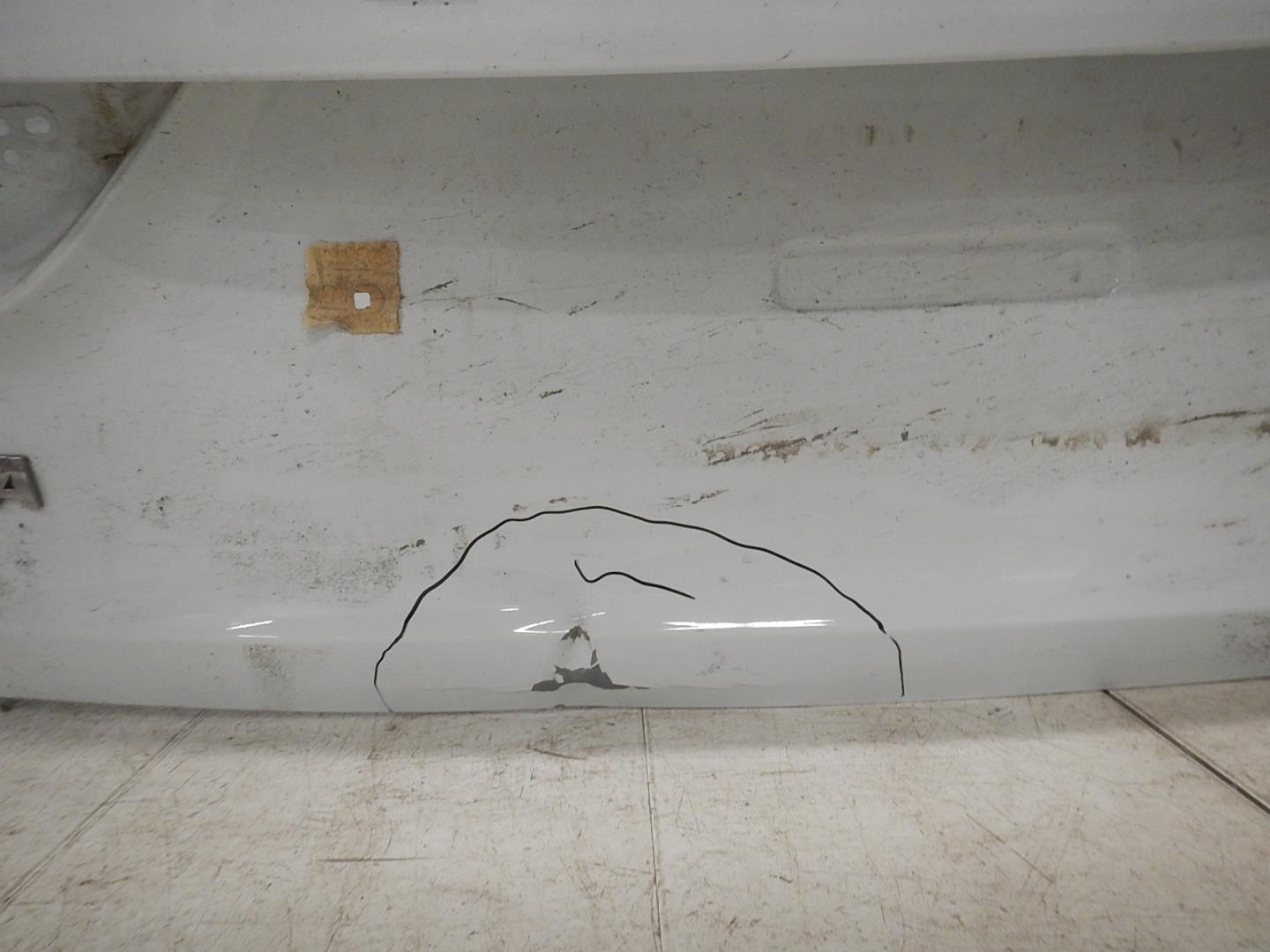 Дверь багажника