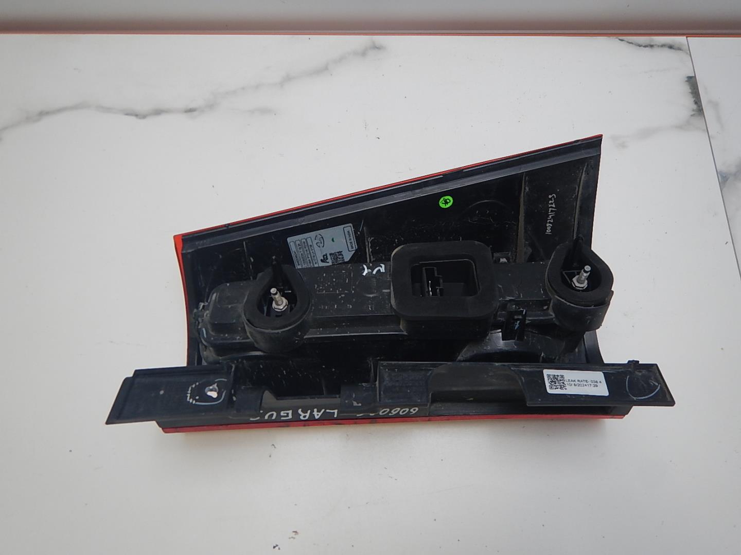 Фонарь задний левый