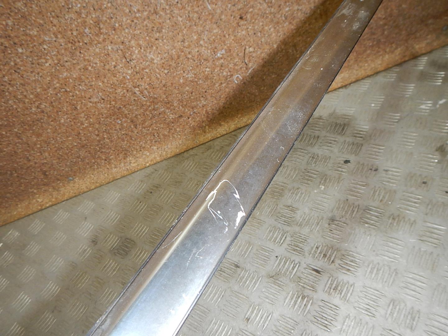 Накладка стекла заднего правого