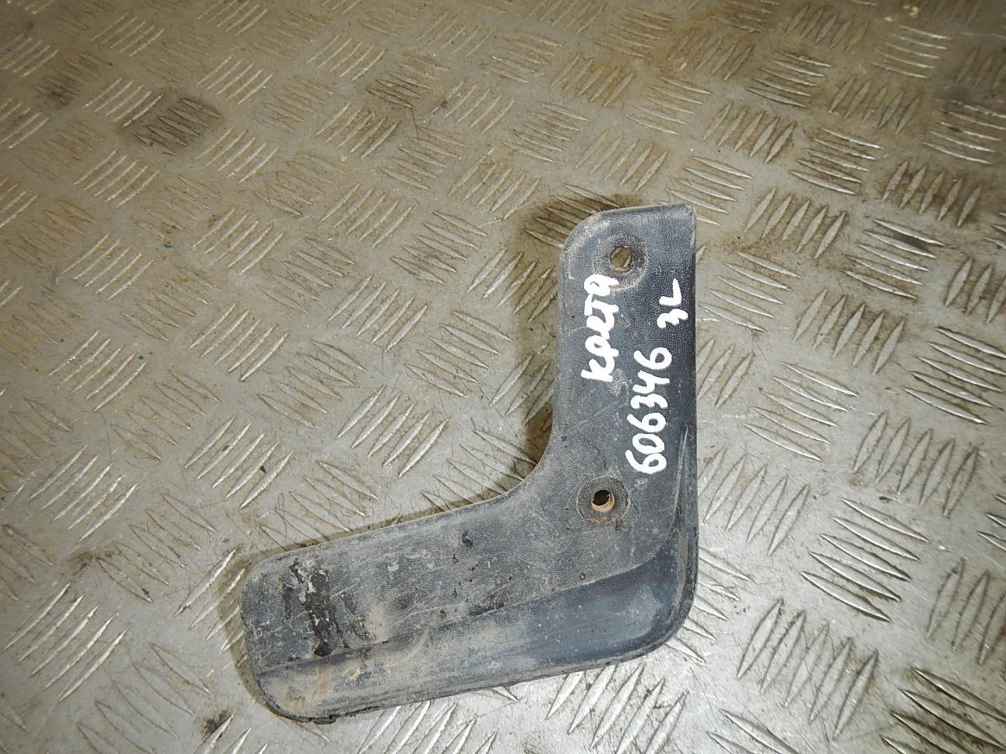 Брызговик задний левый