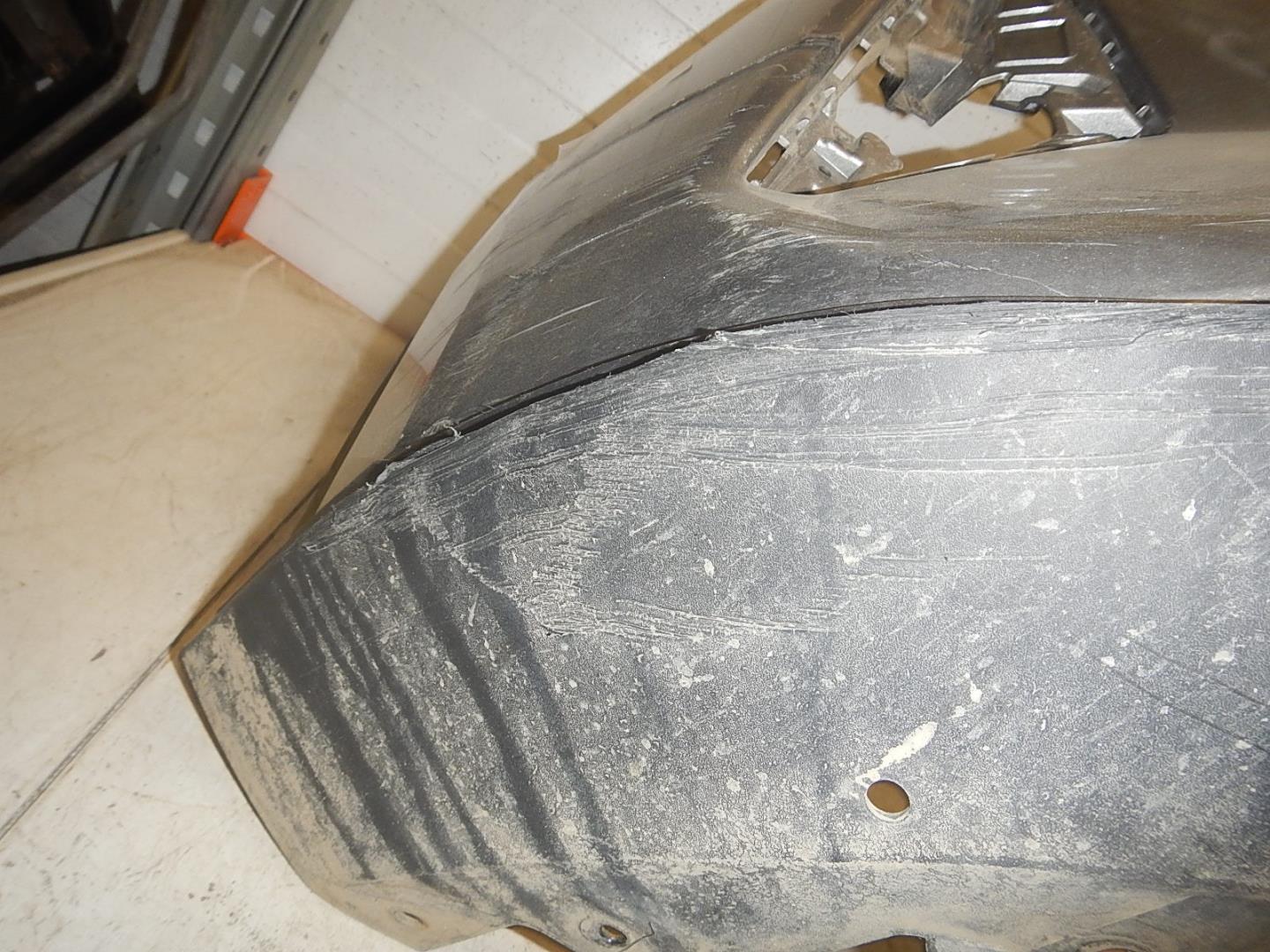 Бампер передний