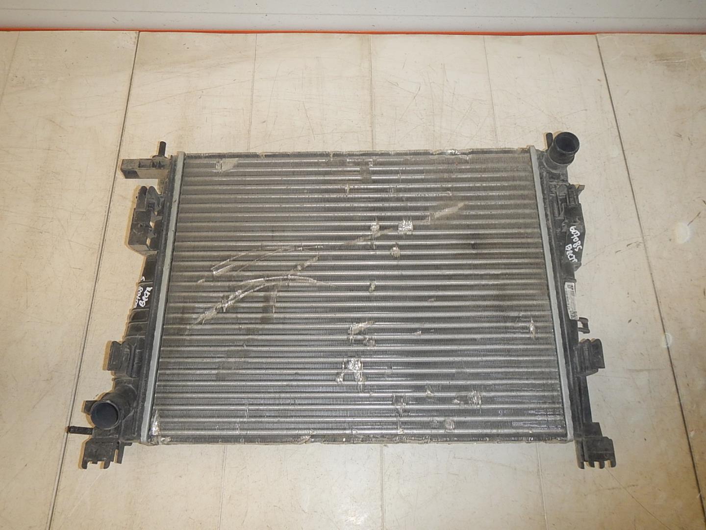 Радиатор охлаждения двигателя основной